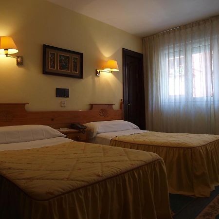 Hotel Paris Gijón Esterno foto