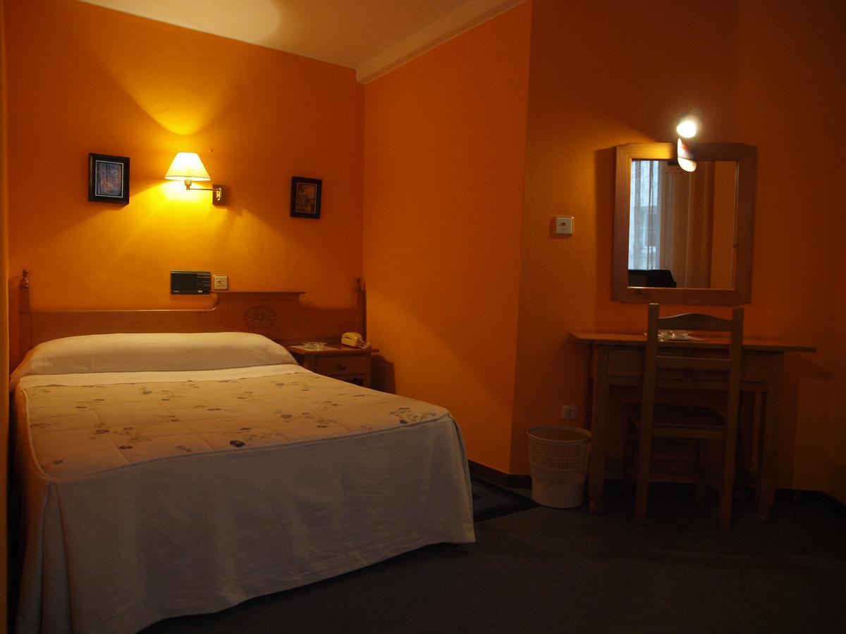 Hotel Paris Gijón Esterno foto
