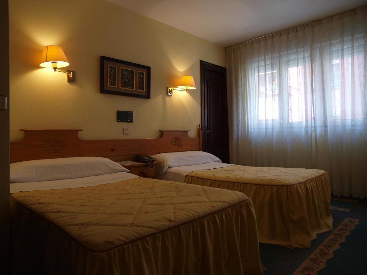 Hotel Paris Gijón Esterno foto