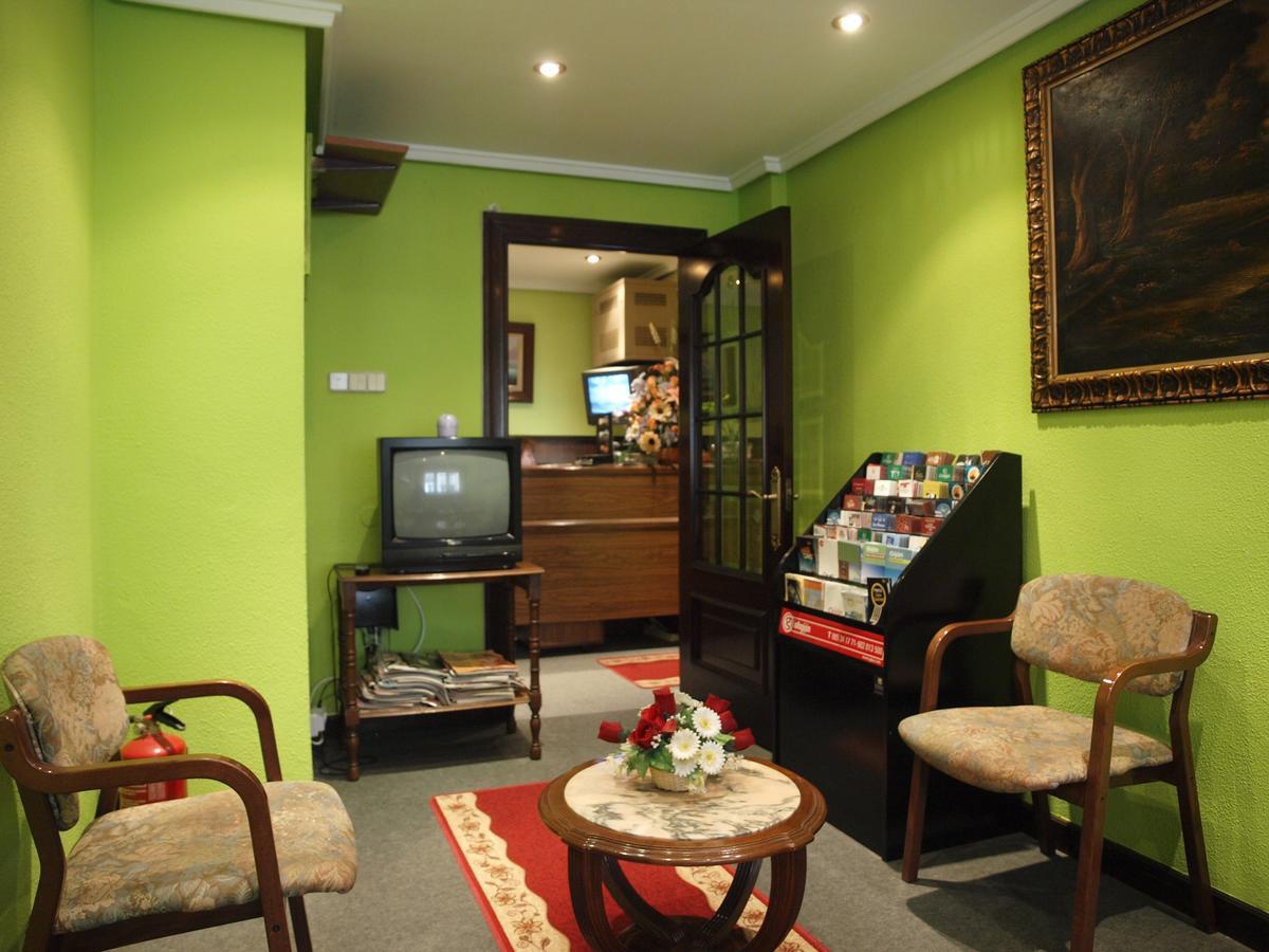 Hotel Paris Gijón Esterno foto