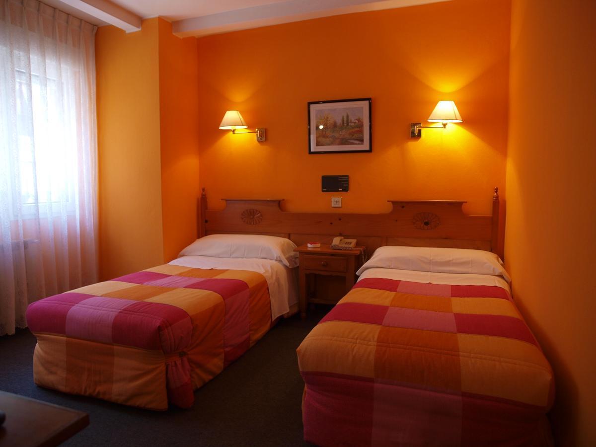 Hotel Paris Gijón Esterno foto