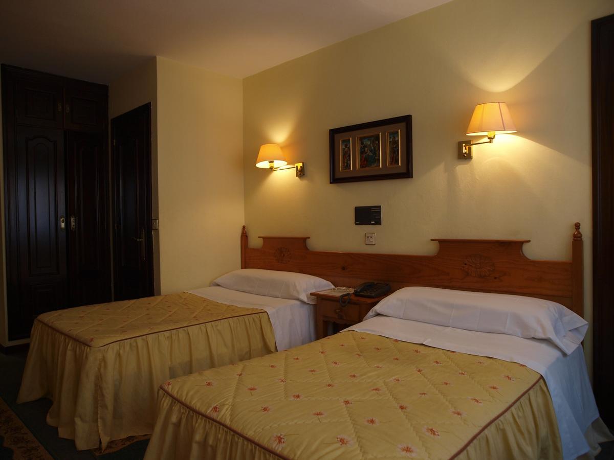 Hotel Paris Gijón Esterno foto